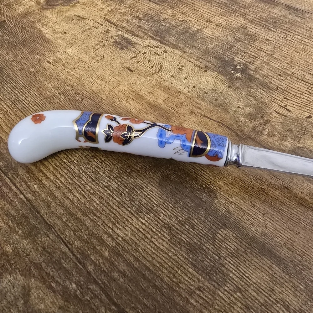 Sheffield England decorative Floral Serving Spoon